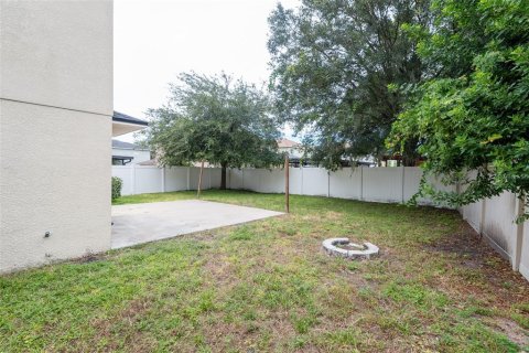 House in Gibsonton, Florida 4 bedrooms, 174.01 sq.m. № 2395898 - photo 27