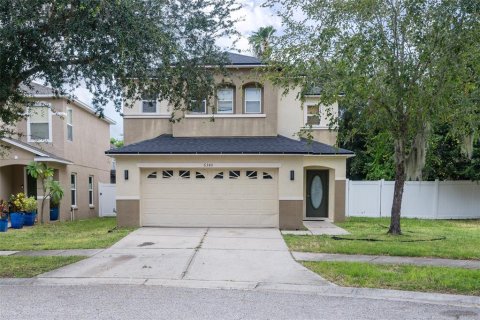 House in Gibsonton, Florida 4 bedrooms, 174.01 sq.m. № 2395898