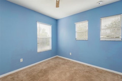 House in Gibsonton, Florida 4 bedrooms, 174.01 sq.m. № 2395898 - photo 15