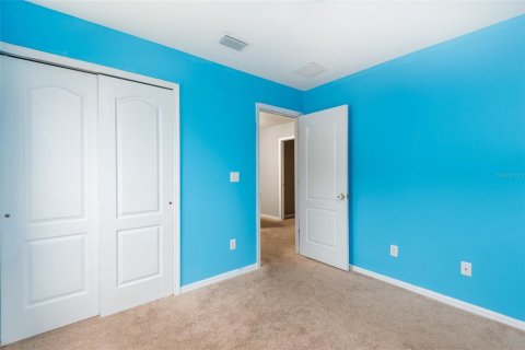 House in Gibsonton, Florida 4 bedrooms, 174.01 sq.m. № 2395898 - photo 18