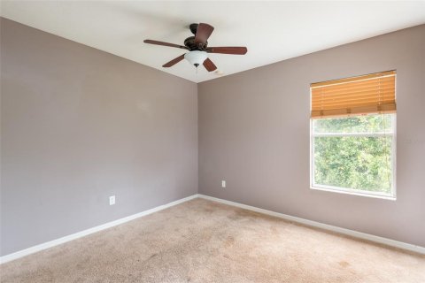 House in Gibsonton, Florida 4 bedrooms, 174.01 sq.m. № 2395898 - photo 20