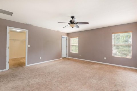 House in Gibsonton, Florida 4 bedrooms, 174.01 sq.m. № 2395898 - photo 23