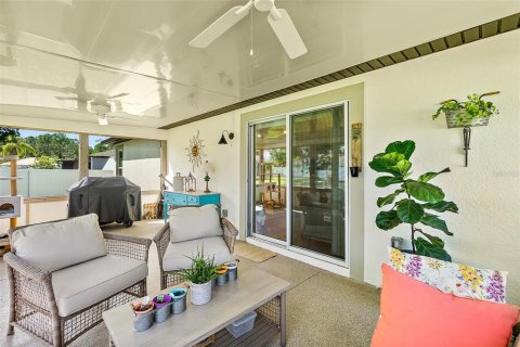 House in Palm Coast, Florida 3 bedrooms, 135.92 sq.m. № 1871247 - photo 26