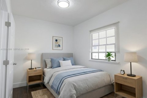 House in Lake Worth, Florida 2 bedrooms, 82.22 sq.m. № 2068311 - photo 11