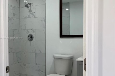 House in Lake Worth, Florida 2 bedrooms, 82.22 sq.m. № 2068311 - photo 14