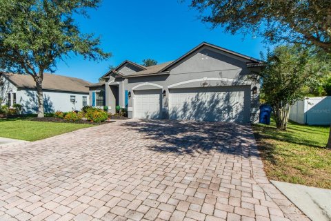 Villa ou maison à vendre à Palmetto, Floride: 4 chambres, 224.45 m2 № 2416252 - photo 4