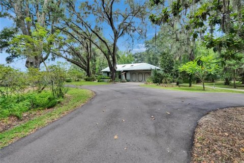 House in Plant City, Florida 3 bedrooms, 172.43 sq.m. № 1813709 - photo 27