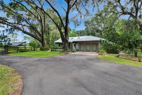 House in Plant City, Florida 3 bedrooms, 172.43 sq.m. № 1813709 - photo 9