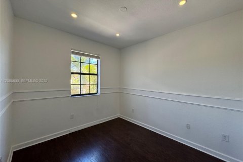 Touwnhouse à louer à Homestead, Floride: 3 chambres, 151.24 m2 № 2385300 - photo 22