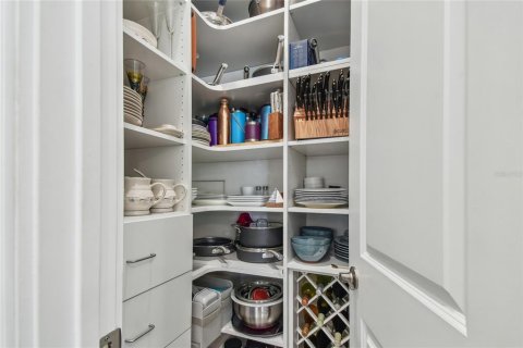 Купить таунхаус в Сент-Питерсберг, Флорида 9 комнат, 216.83м2, № 2206178 - фото 13