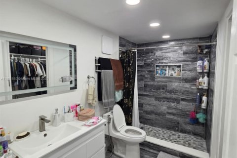 Casa en venta en Homestead, Florida, 4 dormitorios, 155.52 m2 № 1975929 - foto 23