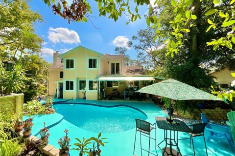 House in Tarpon Springs, Florida 5 bedrooms, 277.31 sq.m. № 1750261 - photo 3