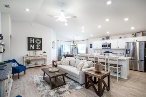 Casa en venta en Lakeland, Florida, 4 dormitorios, 159.33 m2 № 1902768 - foto 8
