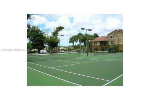 Condominio en alquiler en Coral Springs, Florida, 2 dormitorios, 91.42 m2 № 2030875 - foto 5