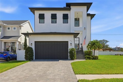 Casa en Tampa, Florida 5 dormitorios, 345.88 m2 № 2369152