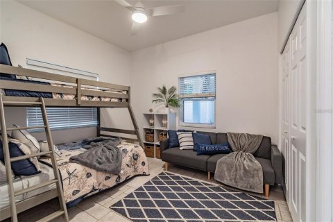 Casa en alquiler en Clearwater, Florida, 4 dormitorios, 258.92 m2 № 1905792 - foto 9