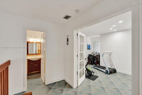 Adosado en venta en Miami, Florida, 2 dormitorios, 120.77 m2 № 1932456 - foto 28