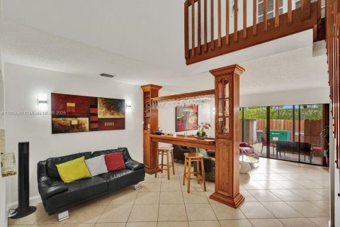Adosado en venta en Miami, Florida, 2 dormitorios, 120.77 m2 № 1932456 - foto 11