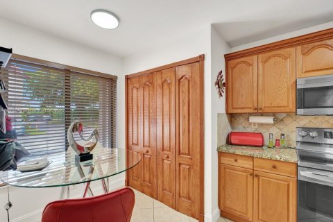 Adosado en venta en Miami, Florida, 2 dormitorios, 120.77 m2 № 1932456 - foto 19