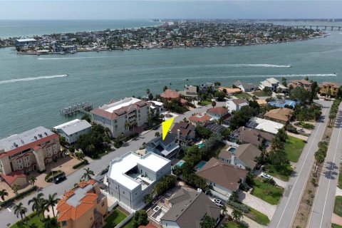 Casa en venta en Tierra Verde, Florida, 4 dormitorios, 315.87 m2 № 2290973 - foto 5