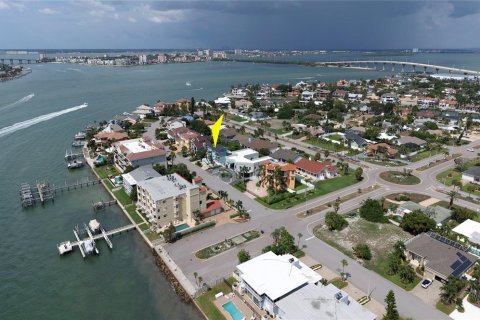 Casa en venta en Tierra Verde, Florida, 4 dormitorios, 315.87 m2 № 2290973 - foto 8