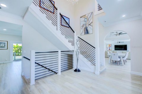 Casa en venta en Tierra Verde, Florida, 4 dormitorios, 315.87 m2 № 2290973 - foto 15