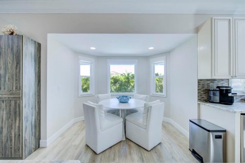 Casa en venta en Tierra Verde, Florida, 4 dormitorios, 315.87 m2 № 2290973 - foto 23