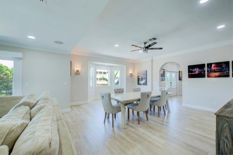 Casa en venta en Tierra Verde, Florida, 4 dormitorios, 315.87 m2 № 2290973 - foto 30