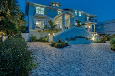 Casa en venta en Tierra Verde, Florida, 4 dormitorios, 315.87 m2 № 2290973 - foto 3