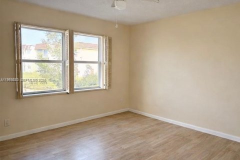 Купить кондоминиум в Санрайз, Флорида 2 спальни, 78.97м2, № 2066974 - фото 8