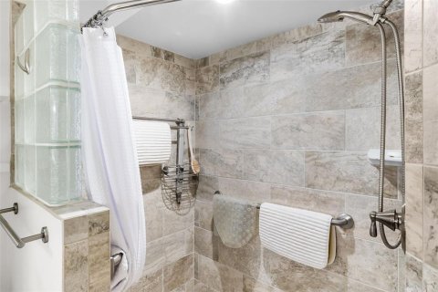 Купить кондоминиум в Тампа, Флорида 4 комнаты, 93.83м2, № 2302391 - фото 20