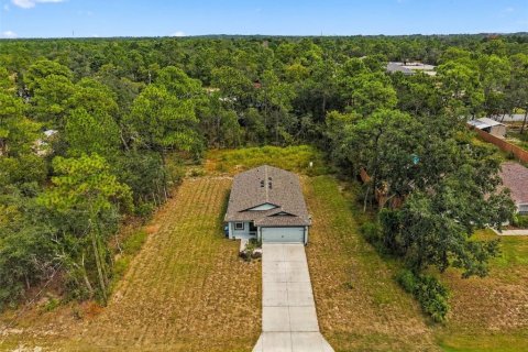 House in Weeki Wachee, Florida 2 bedrooms, 95.88 sq.m. № 2403709 - photo 17