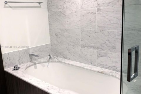 Appartement à louer à Miami, Floride: 1 chambre, 76.74 m2 № 1987685 - photo 19