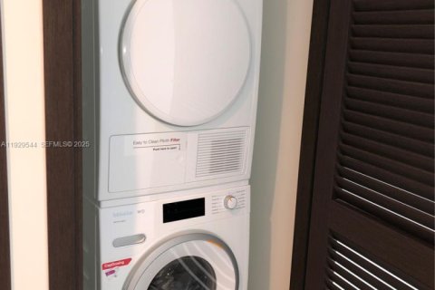 Appartement à louer à Miami, Floride: 1 chambre, 76.74 m2 № 1987685 - photo 25