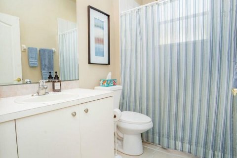 Villa ou maison à vendre à St. Lucie, Floride: 3 chambres, 164.07 m2 № 2439193 - photo 16