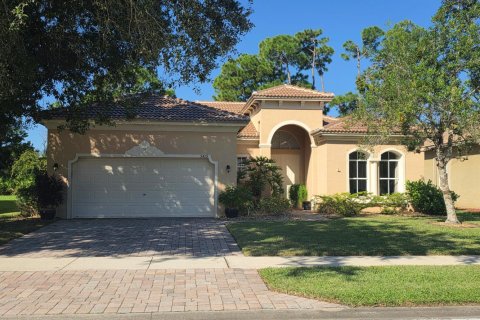 Villa ou maison à vendre à St. Lucie, Floride: 3 chambres, 164.07 m2 № 2439193 - photo 4