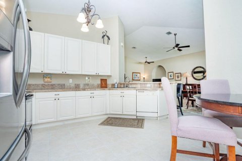Villa ou maison à vendre à St. Lucie, Floride: 3 chambres, 164.07 m2 № 2439193 - photo 12