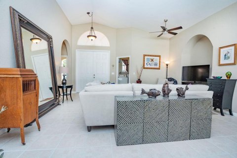 Villa ou maison à vendre à St. Lucie, Floride: 3 chambres, 164.07 m2 № 2439193 - photo 7