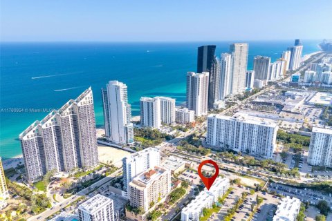 Copropriété à vendre à Sunny Isles Beach, Floride: 2 chambres, 82.87 m2 № 1737769 - photo 9