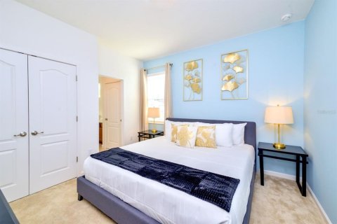 House in Kissimmee, Florida 8 bedrooms, 353.49 sq.m. № 1526817 - photo 22