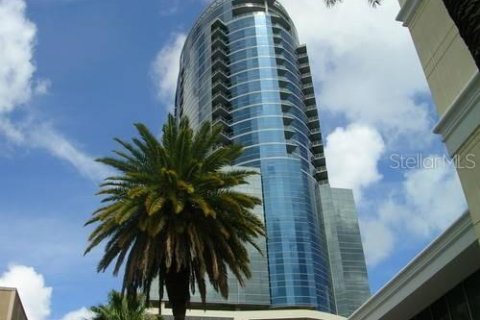 Condo in Orlando, Florida, 3 bedrooms  № 1917401 - photo 2