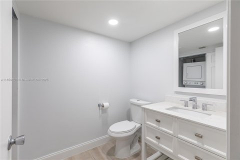Condominio en venta en Pembroke Pines, Florida, 1 dormitorio, 97.08 m2 № 1892228 - foto 5