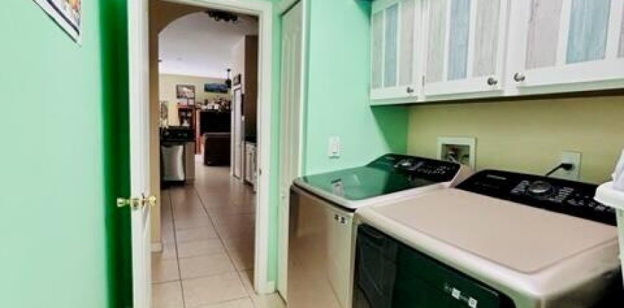 Casa en Jensen Beach, Florida 2 dormitorios, 199 m2 № 1225715