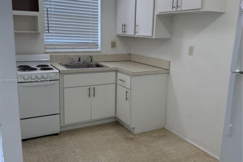 Appartement à louer à Fort Lauderdale, Floride: 1 chambre, 1277.87 m2 № 1752100 - photo 7