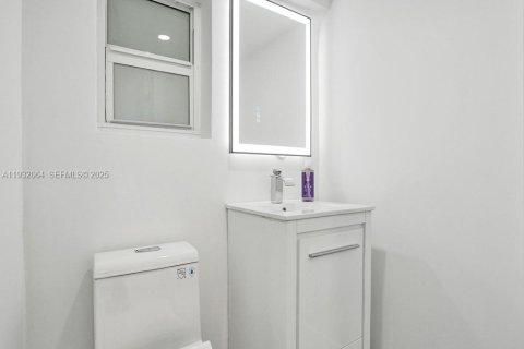 Casa en alquiler en El Portal, Florida, 4 dormitorios, 119.57 m2 № 1990769 - foto 30