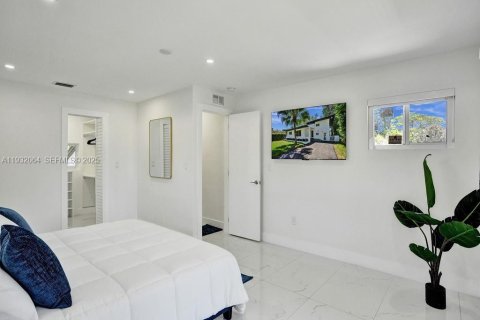 Casa en alquiler en El Portal, Florida, 4 dormitorios, 119.57 m2 № 1990769 - foto 20