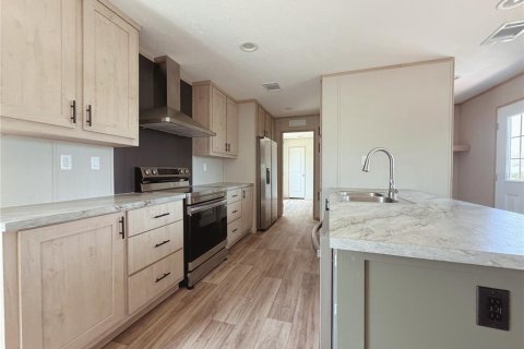 Apartment in Lake Wales, Florida 3 bedrooms, 91.97 sq.m. № 2238917 - photo 7