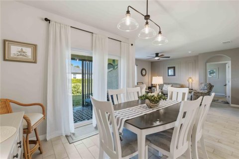 House in Punta Gorda, Florida 4 bedrooms, 171.5 sq.m. № 2320962 - photo 18