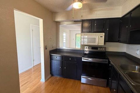 Condo in Lake Wales, Florida, 2 bedrooms  № 1643195 - photo 4