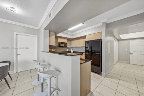 Condominio en venta en Sunny Isles Beach, Florida, 2 dormitorios, 117.61 m2 № 1953501 - foto 7